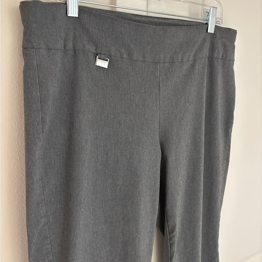 Macy’s Alfani Gray Pull On Capri Pants, Elastic Waist Cropped Slacks Size 16 16W - Picture 2 of 7